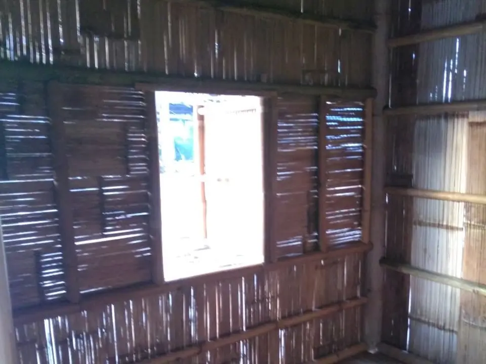 ผนังไม้ไผ่สาน (ภายใน)