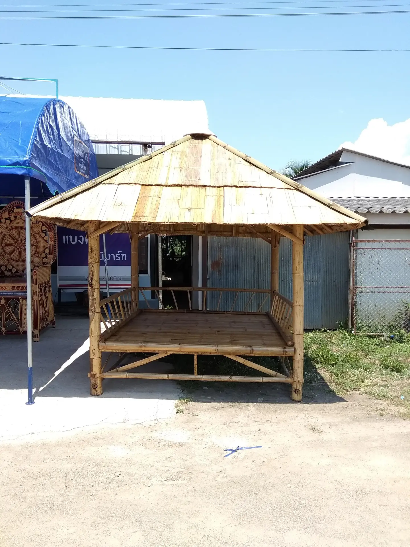 ซุ้มขายของมีหลังคา — 4